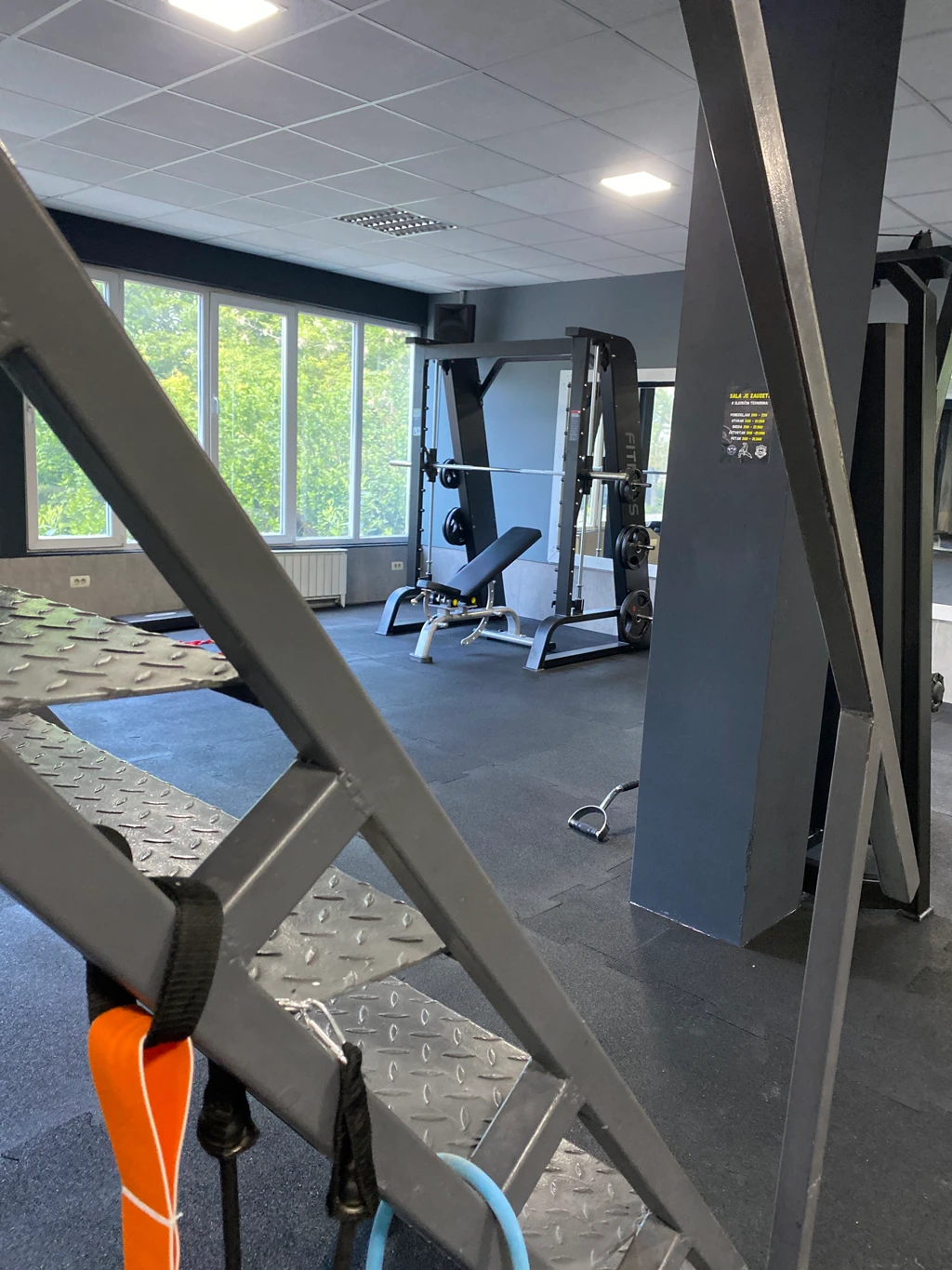 Teretana sa fitnes salom